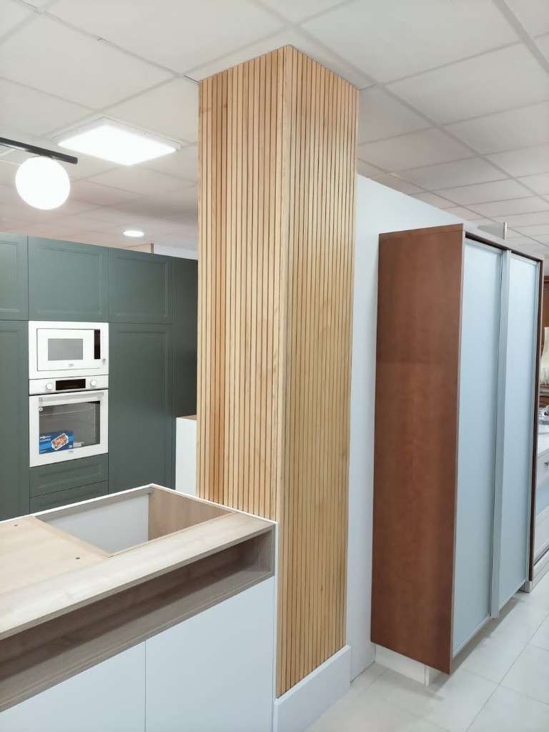 Madera ranurada - Paredes y techo